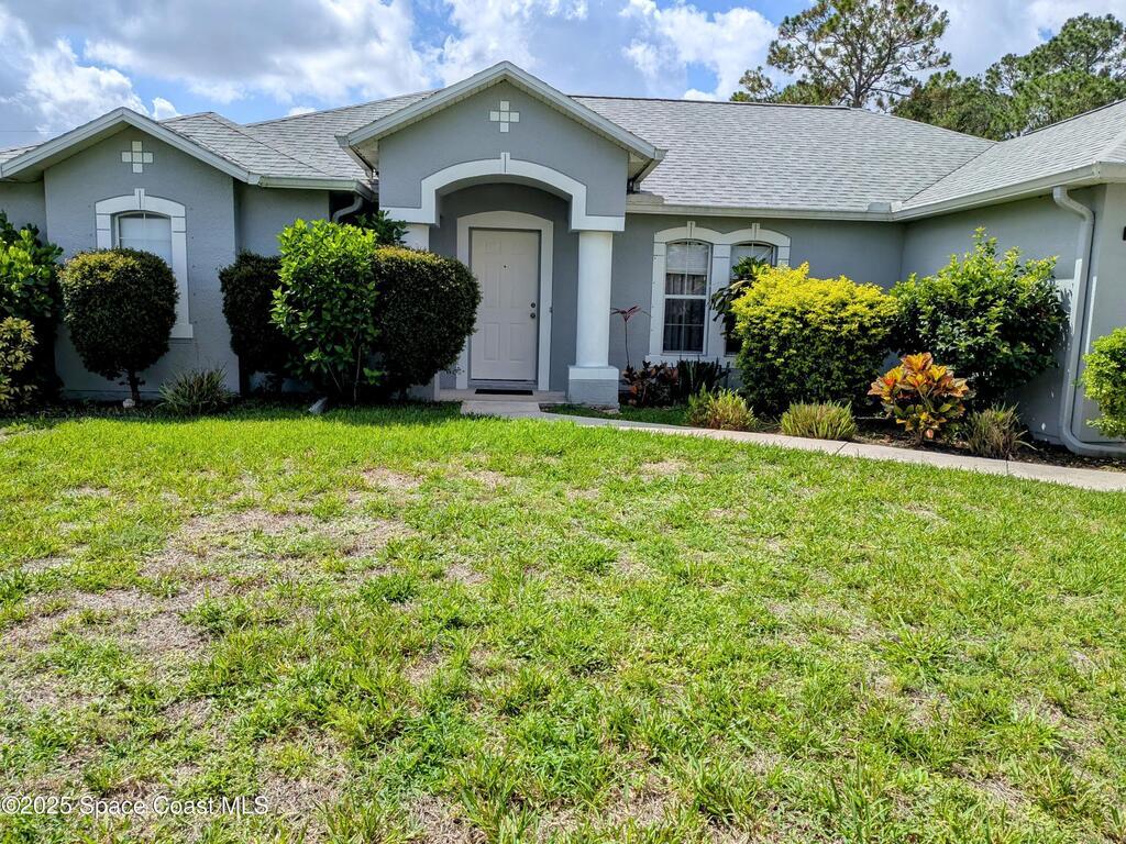 872 Ravenswood Street, Palm Bay, FL 32909