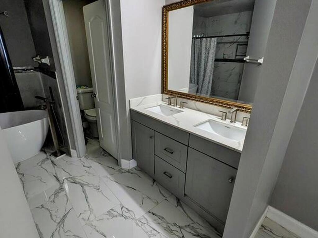 872 Ravenswood Street, Palm Bay, FL 32909