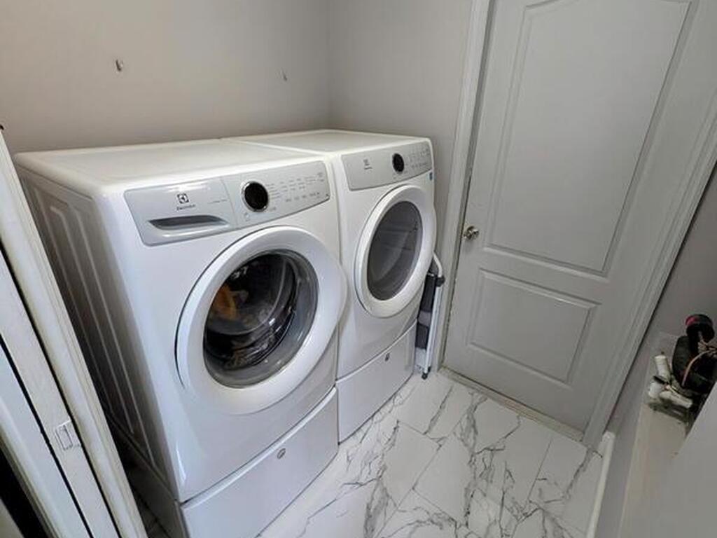 872 Ravenswood Street, Palm Bay, FL 32909