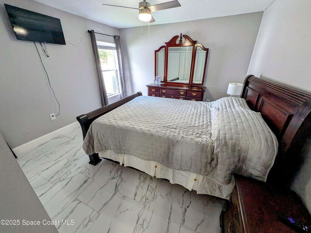 872 Ravenswood Street, Palm Bay, FL 32909