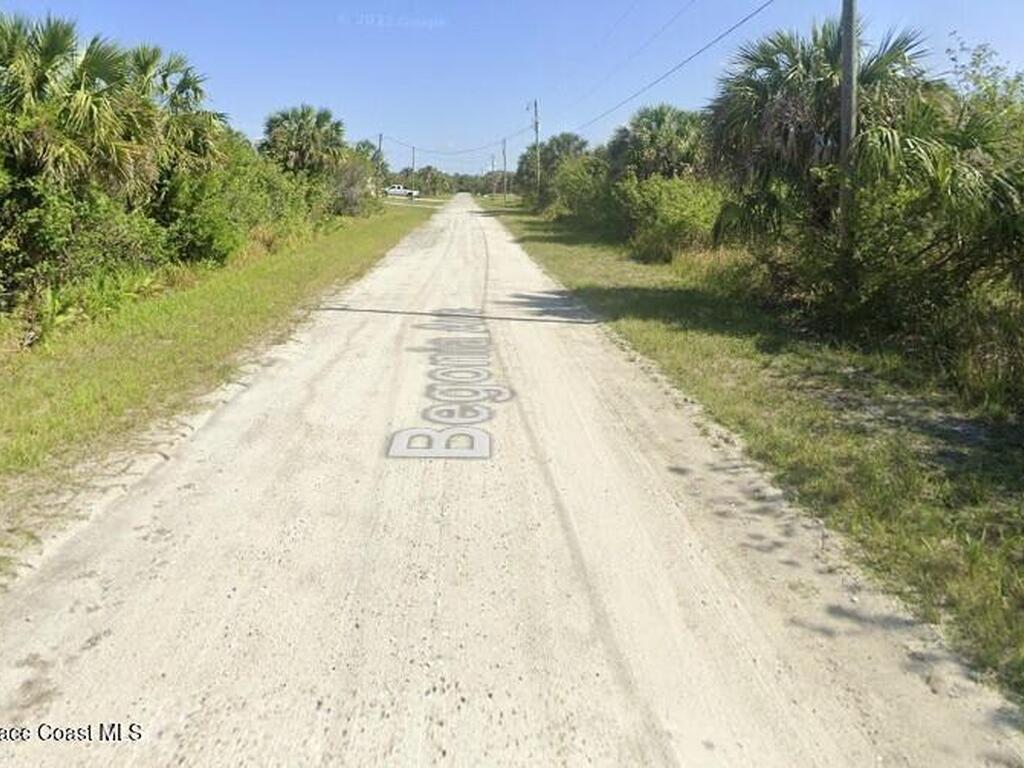 2184 Begonia Avenue, Palm Bay, FL 32908