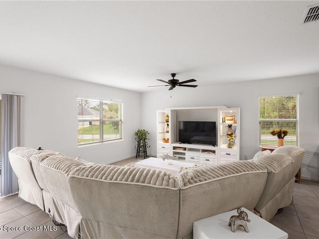 1093 Wabash Road, Palm Bay, FL 32909