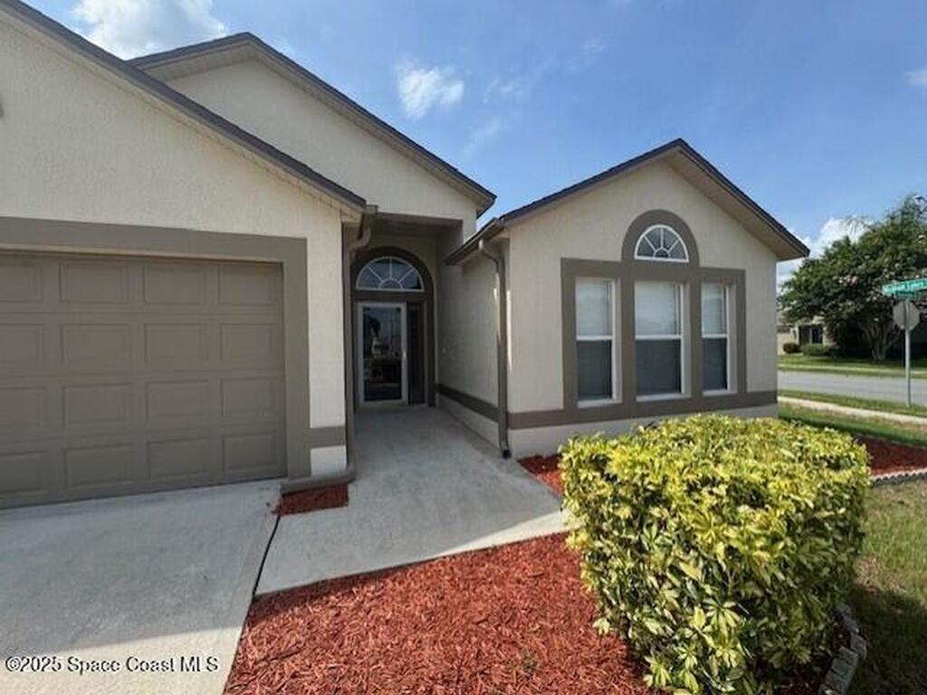 8517 Ivanhoe Drive, Melbourne, FL 32940