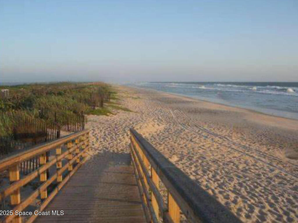 Dummit Avenue, Titusville, FL 32796