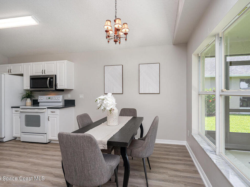 1102 Bainbury Lane, Melbourne, FL 32904