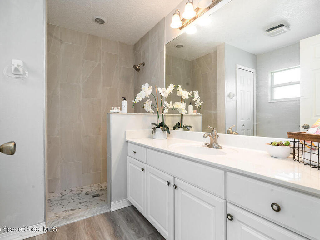 1102 Bainbury Lane, Melbourne, FL 32904