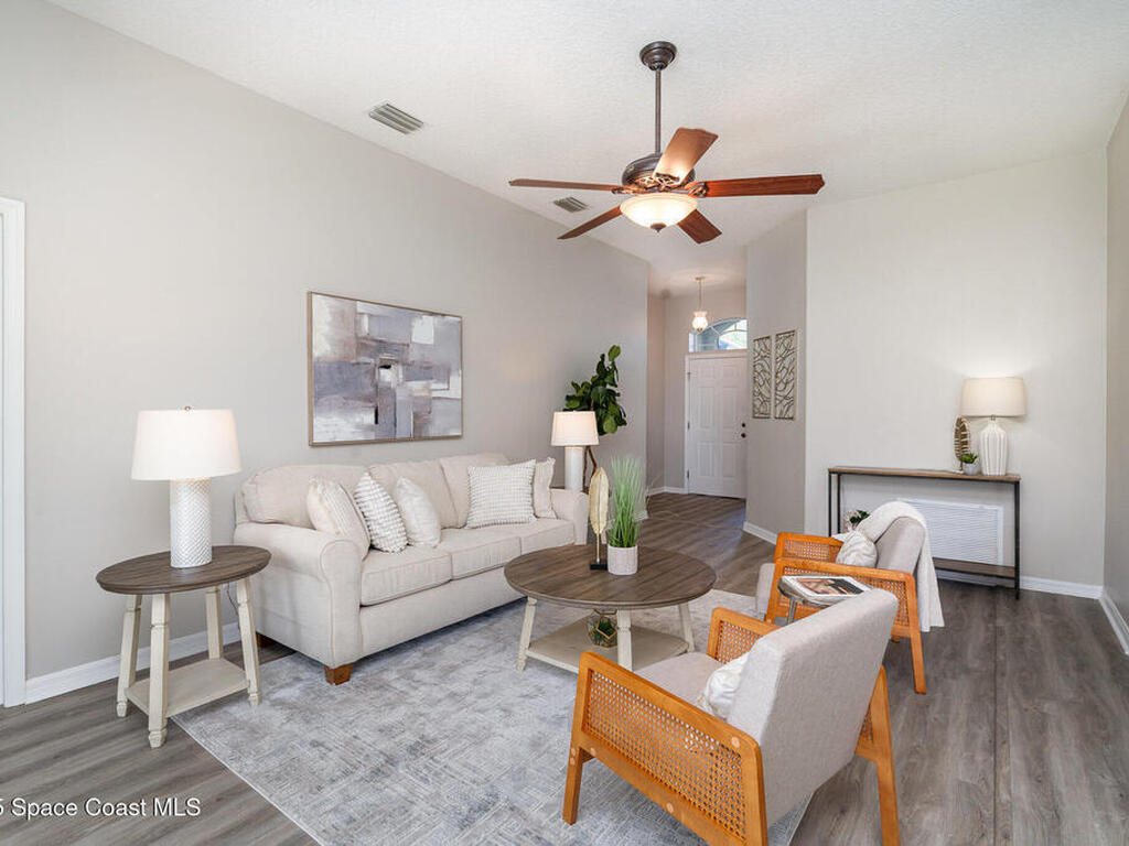 1102 Bainbury Lane, Melbourne, FL 32904