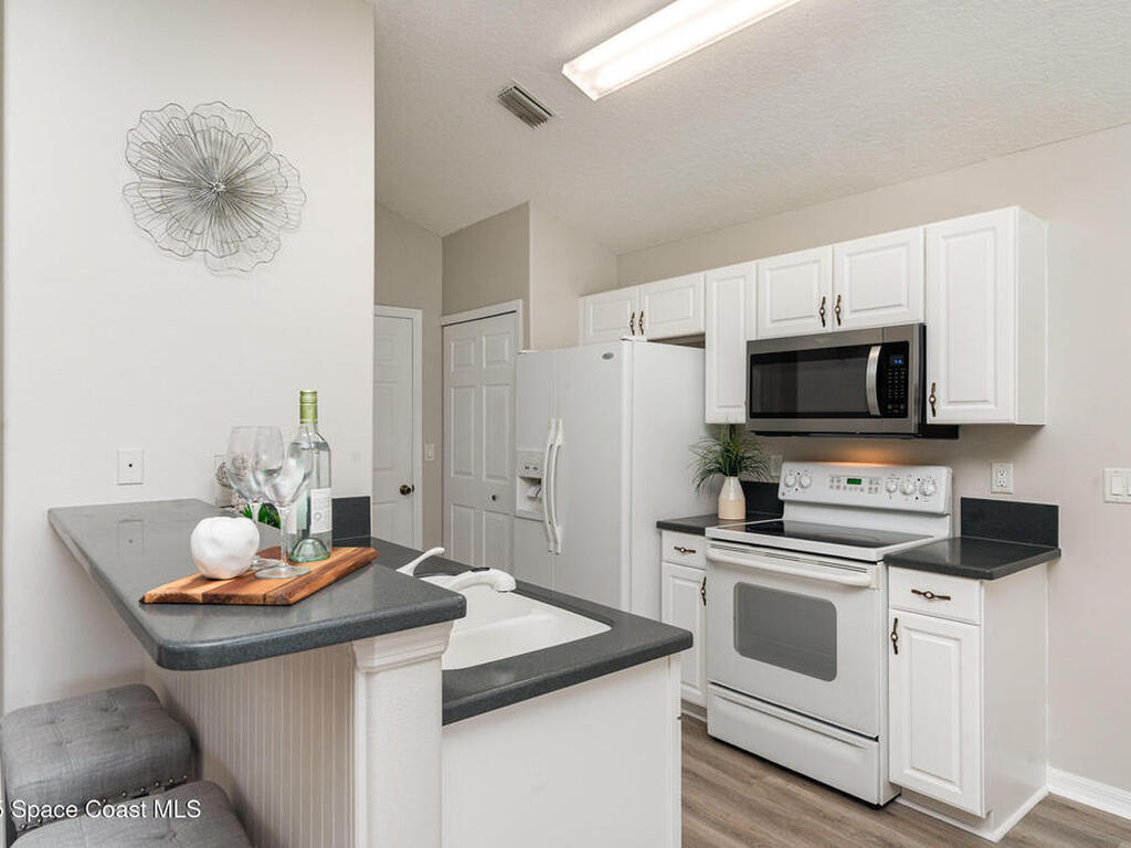 1102 Bainbury Lane, Melbourne, FL 32904