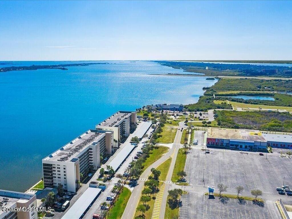 200 S Sykes Creek Parkway, Merritt Island, FL 32952