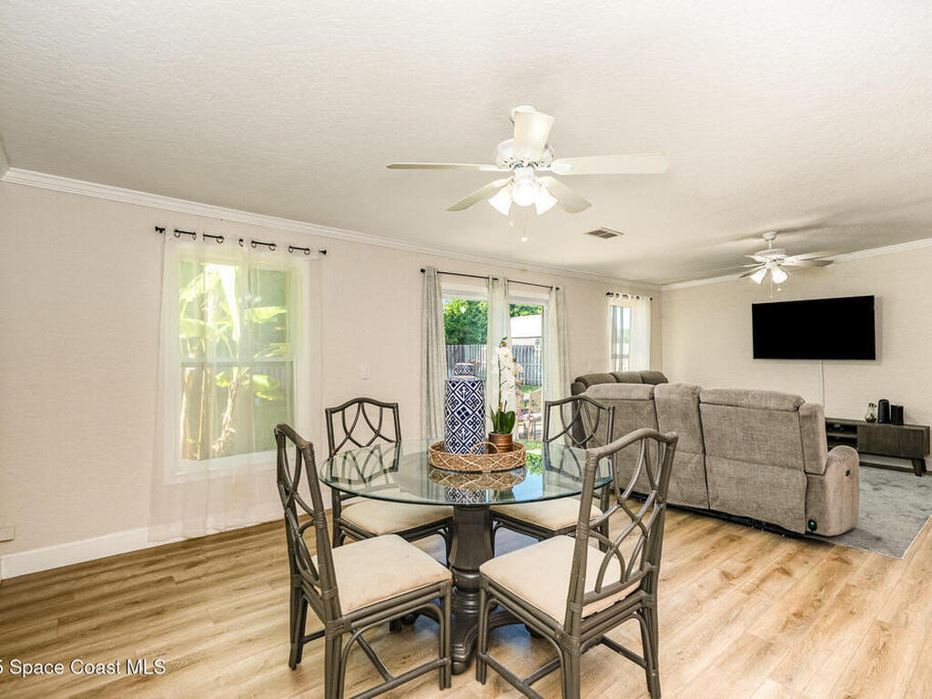 670 Oak Park Circle, Merritt Island, FL 32953