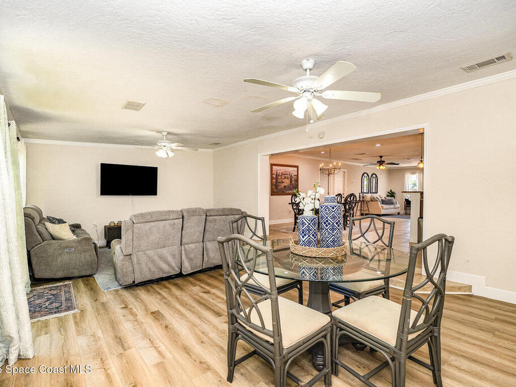 670 Oak Park Circle, Merritt Island, FL 32953