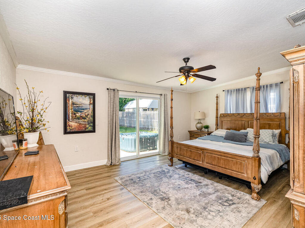 670 Oak Park Circle, Merritt Island, FL 32953