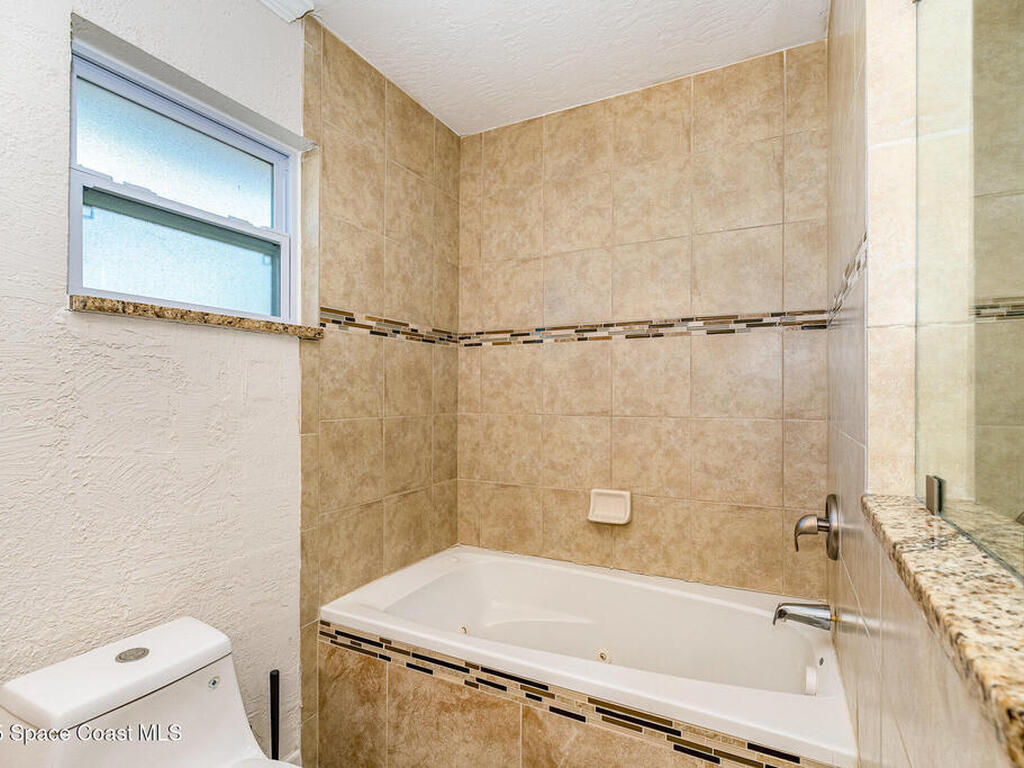 670 Oak Park Circle, Merritt Island, FL 32953