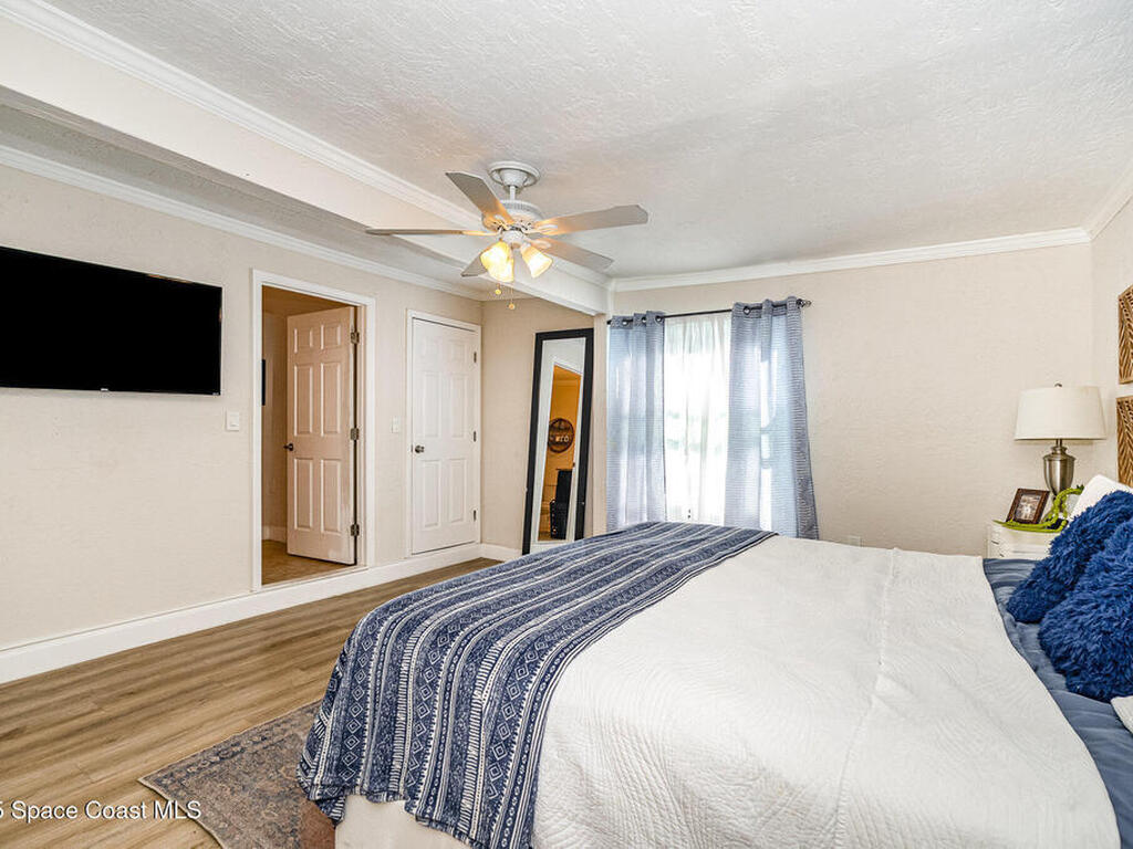 670 Oak Park Circle, Merritt Island, FL 32953