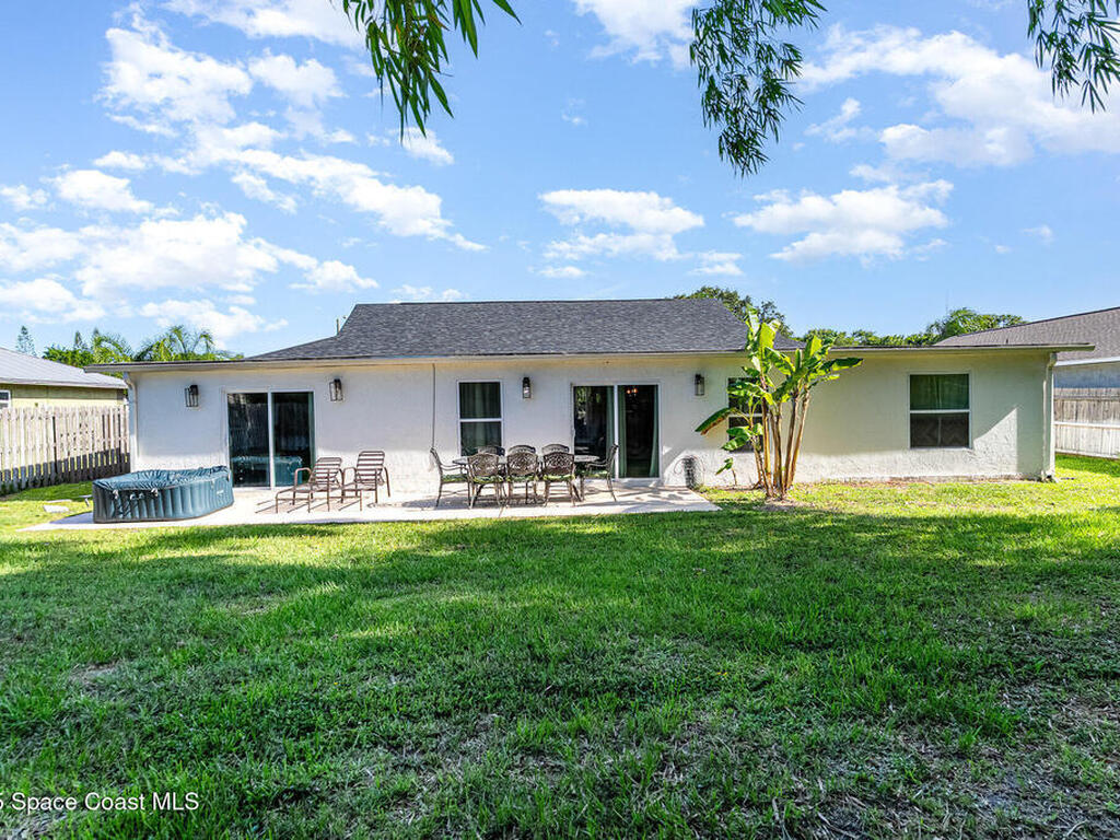 670 Oak Park Circle, Merritt Island, FL 32953