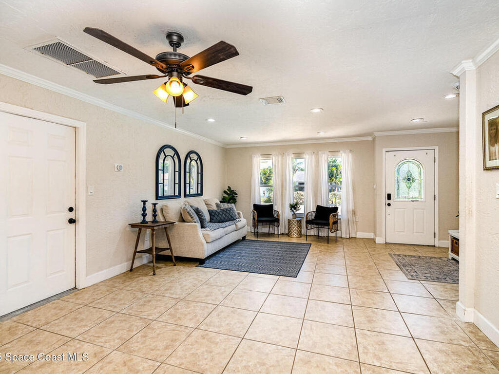 670 Oak Park Circle, Merritt Island, FL 32953