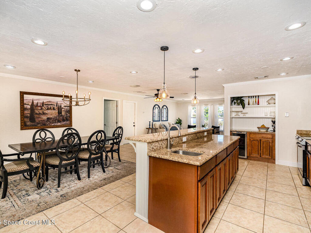 670 Oak Park Circle, Merritt Island, FL 32953