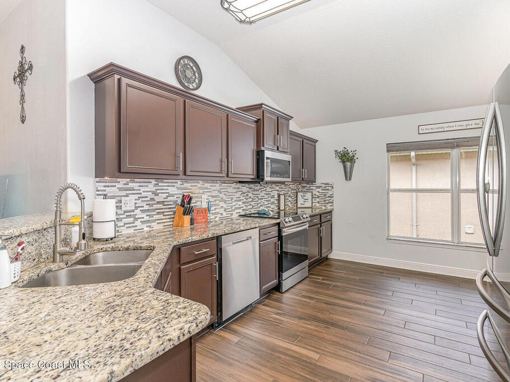 4318 Palladian Way, Melbourne, FL 32904