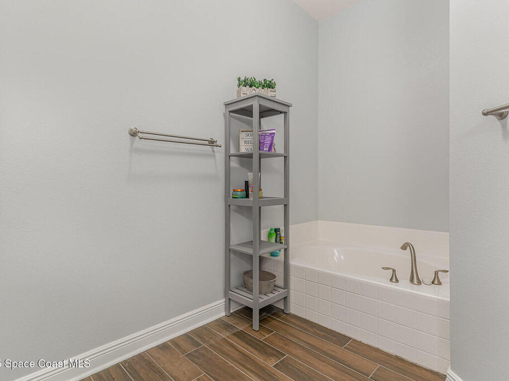 4318 Palladian Way, Melbourne, FL 32904