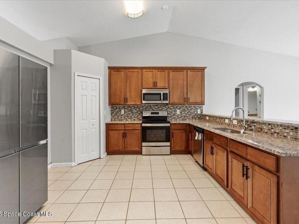 781 Dinner Street, Palm Bay, FL 32907