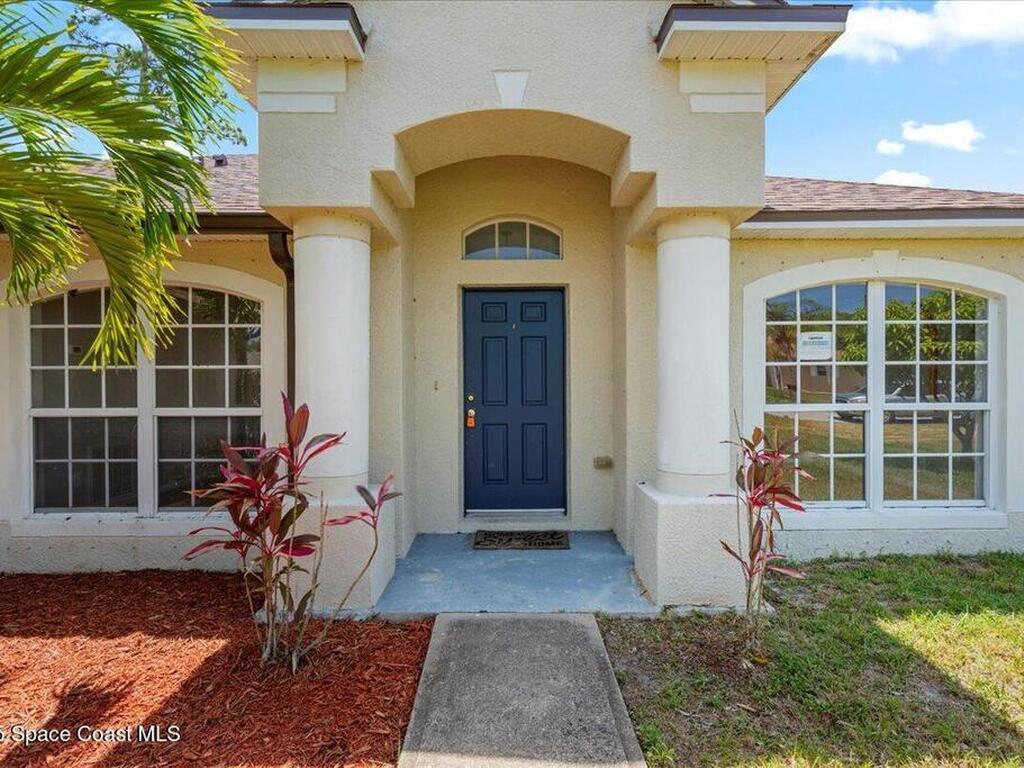 781 Dinner Street, Palm Bay, FL 32907