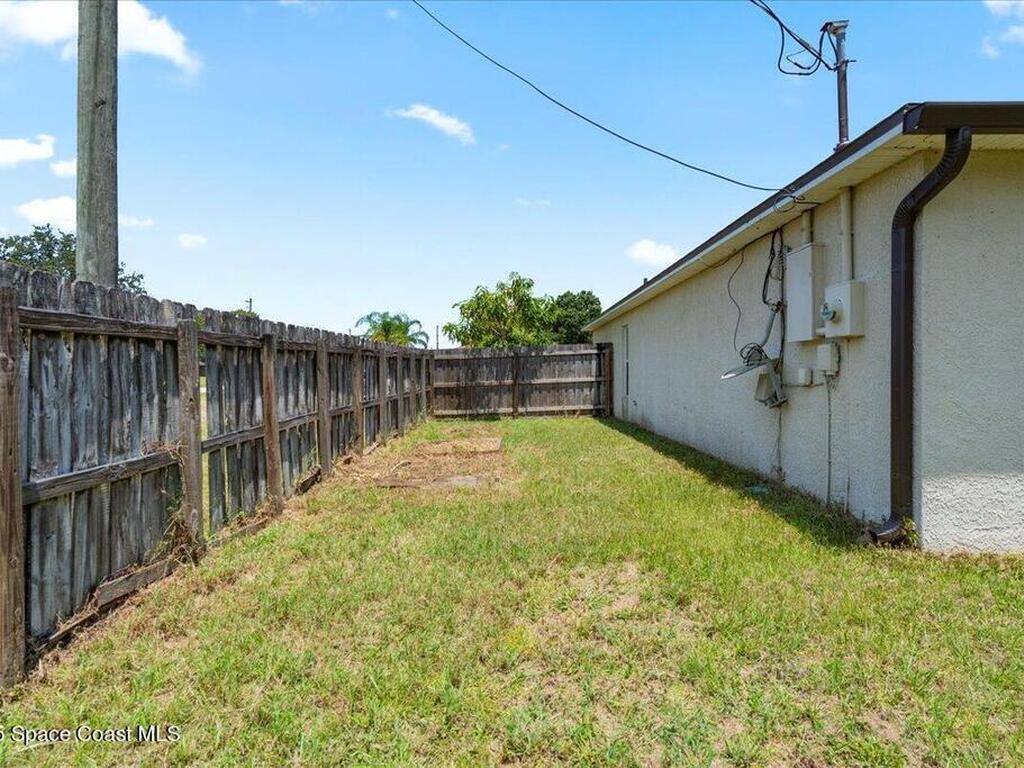 781 Dinner Street, Palm Bay, FL 32907