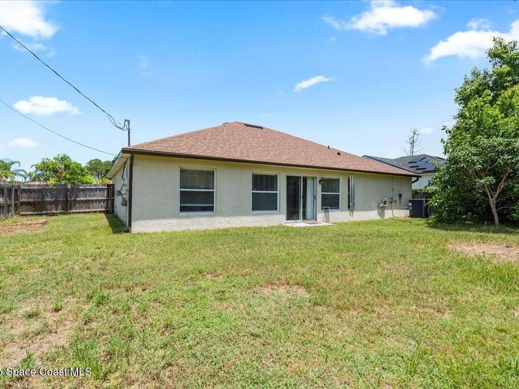 781 Dinner Street, Palm Bay, FL 32907