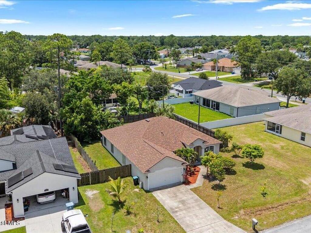 781 Dinner Street, Palm Bay, FL 32907