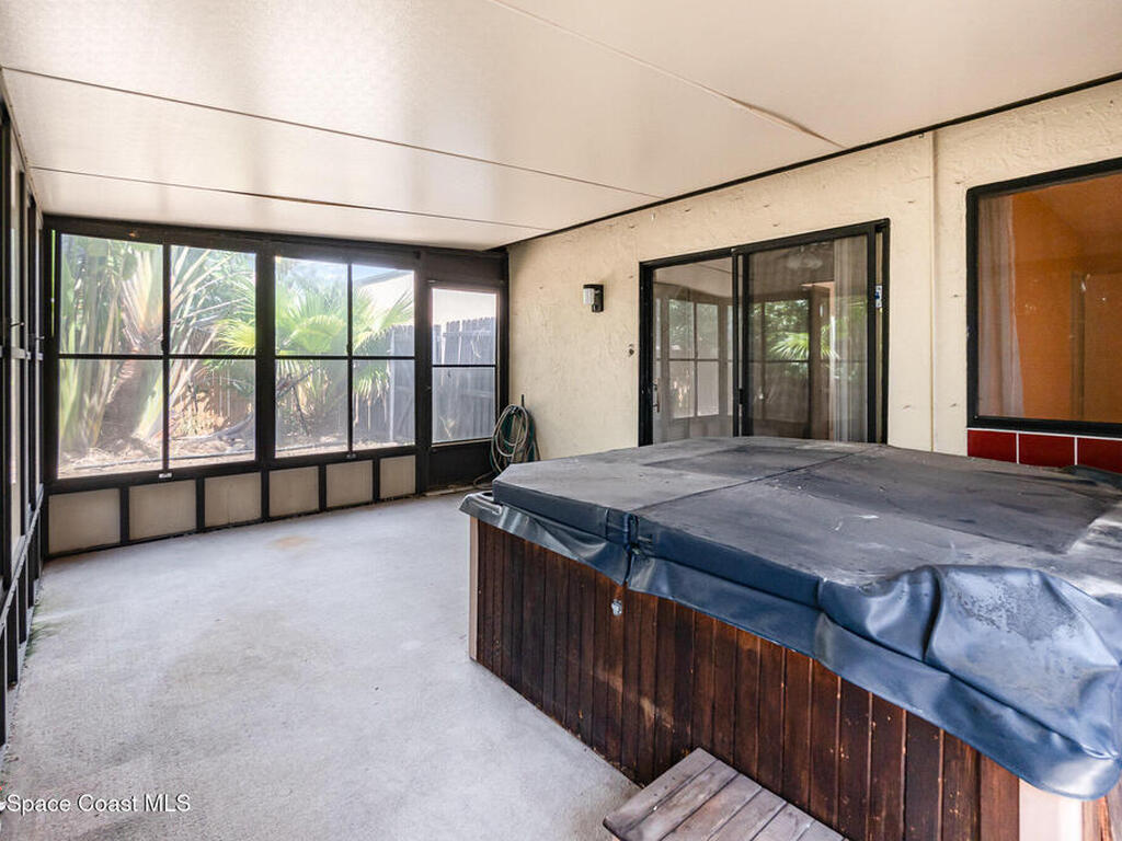 694 Golden Sunshine Circle, Orlando, FL 32807