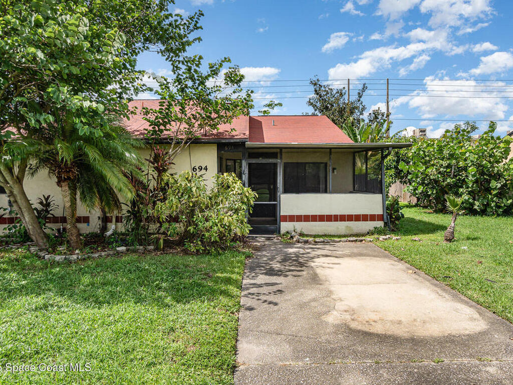 694 Golden Sunshine Circle, Orlando, FL 32807