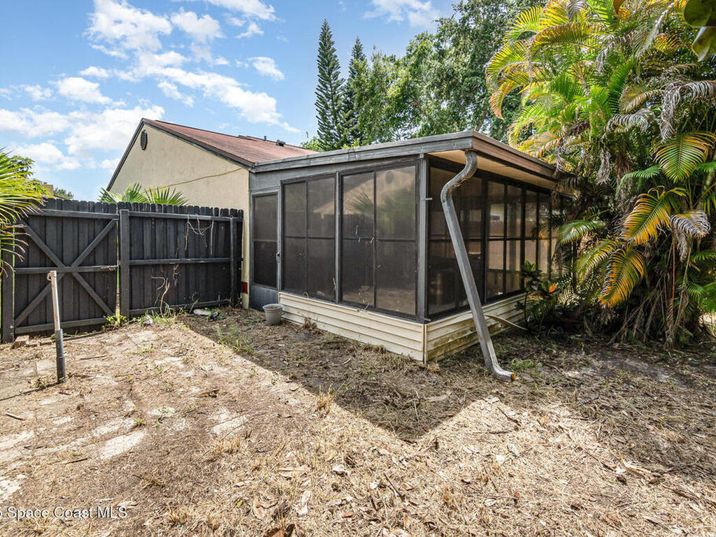 694 Golden Sunshine Circle, Orlando, FL 32807