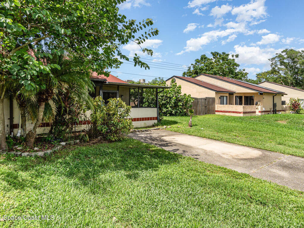 694 Golden Sunshine Circle, Orlando, FL 32807