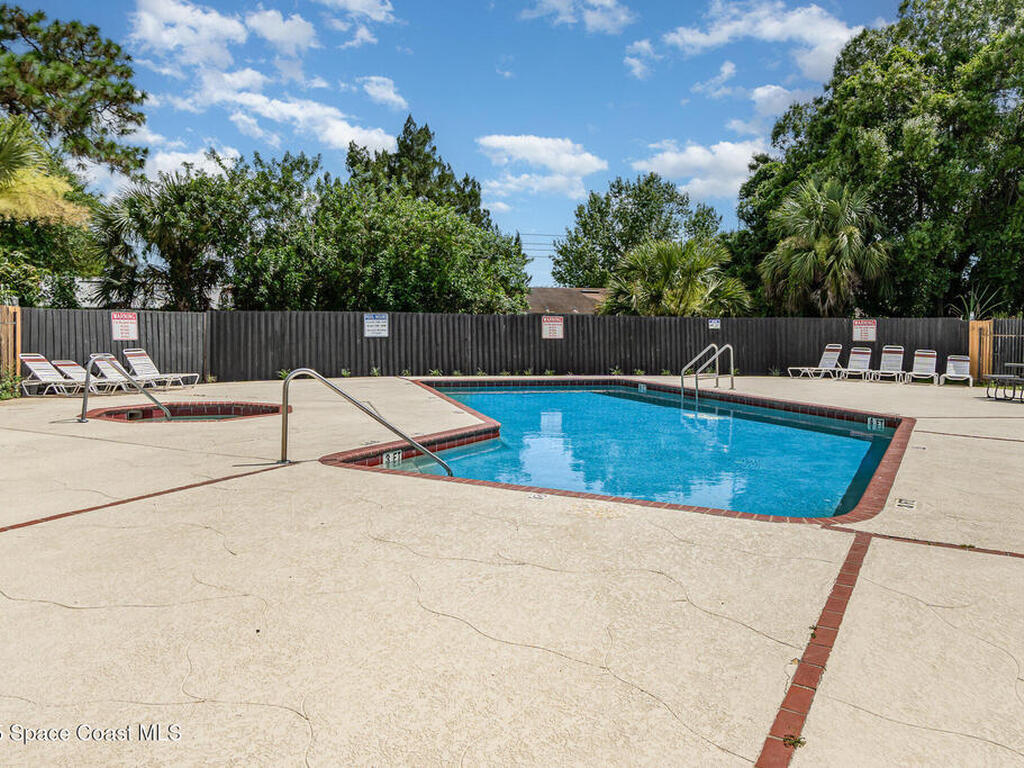 694 Golden Sunshine Circle, Orlando, FL 32807