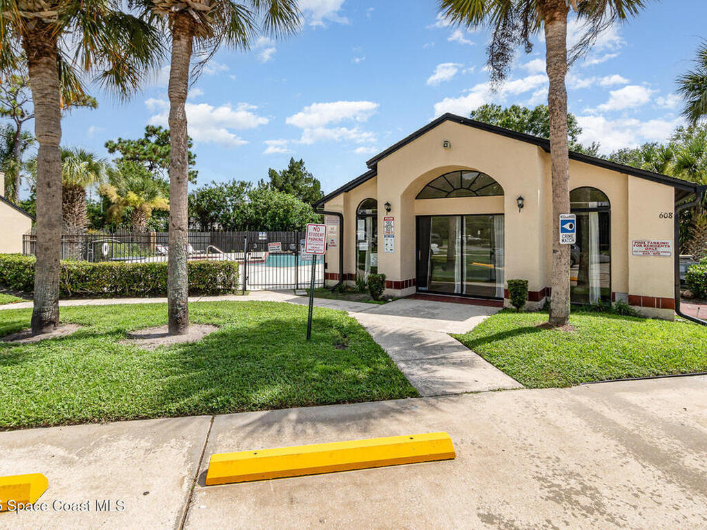 694 Golden Sunshine Circle, Orlando, FL 32807