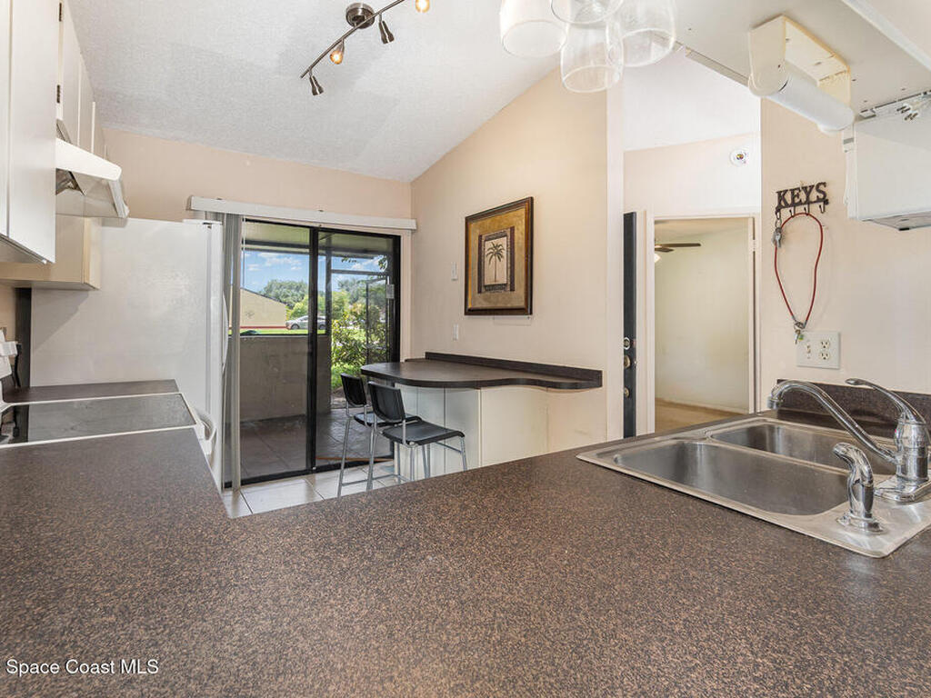 694 Golden Sunshine Circle, Orlando, FL 32807