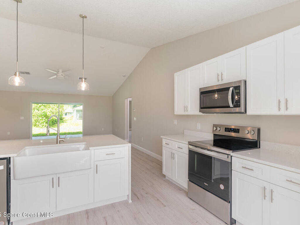 466 Tunis Road, Palm Bay, FL 32908