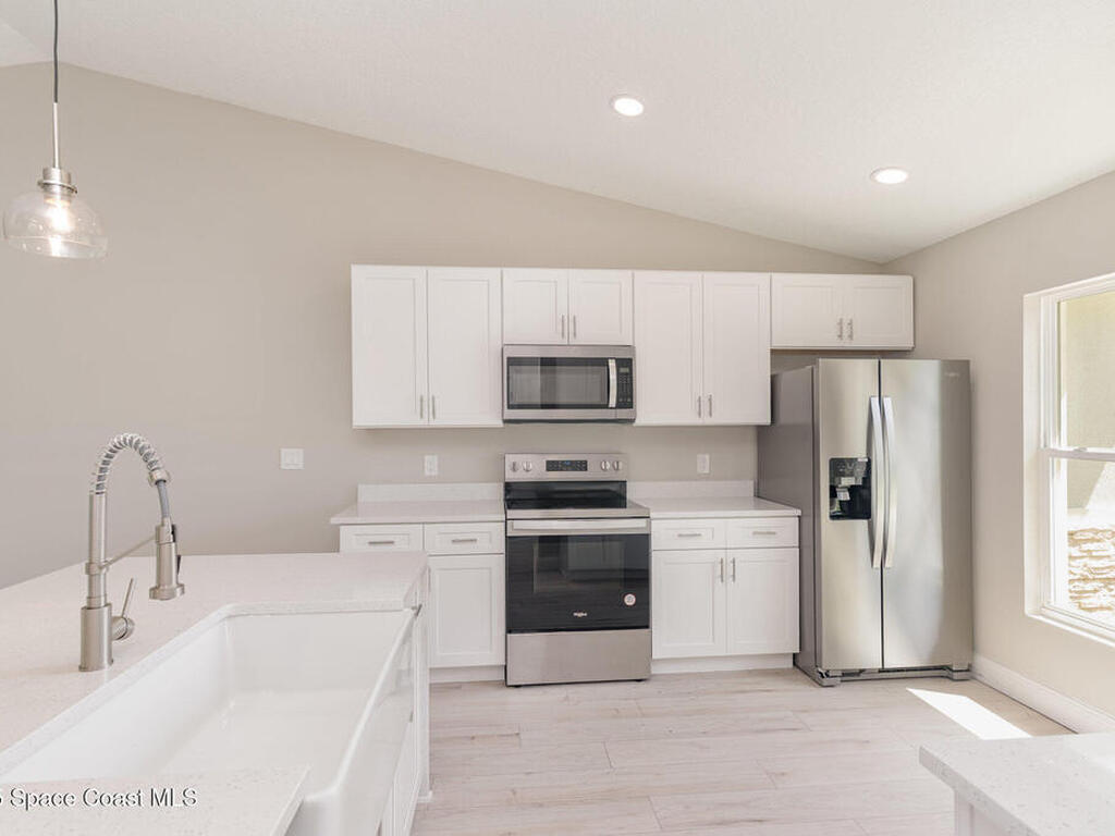 466 Tunis Road, Palm Bay, FL 32908