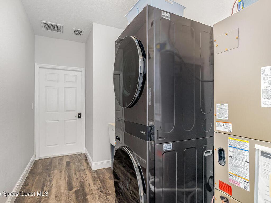 728 Daysland Avenue, Palm Bay, FL 32908