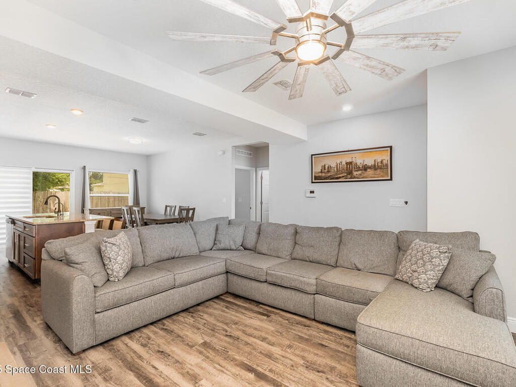 728 Daysland Avenue, Palm Bay, FL 32908