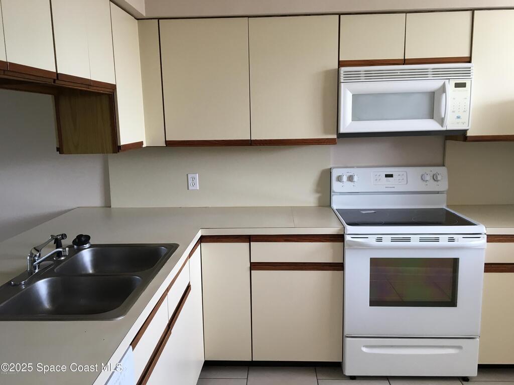 300 Columbia Drive, Cape Canaveral, FL 32920