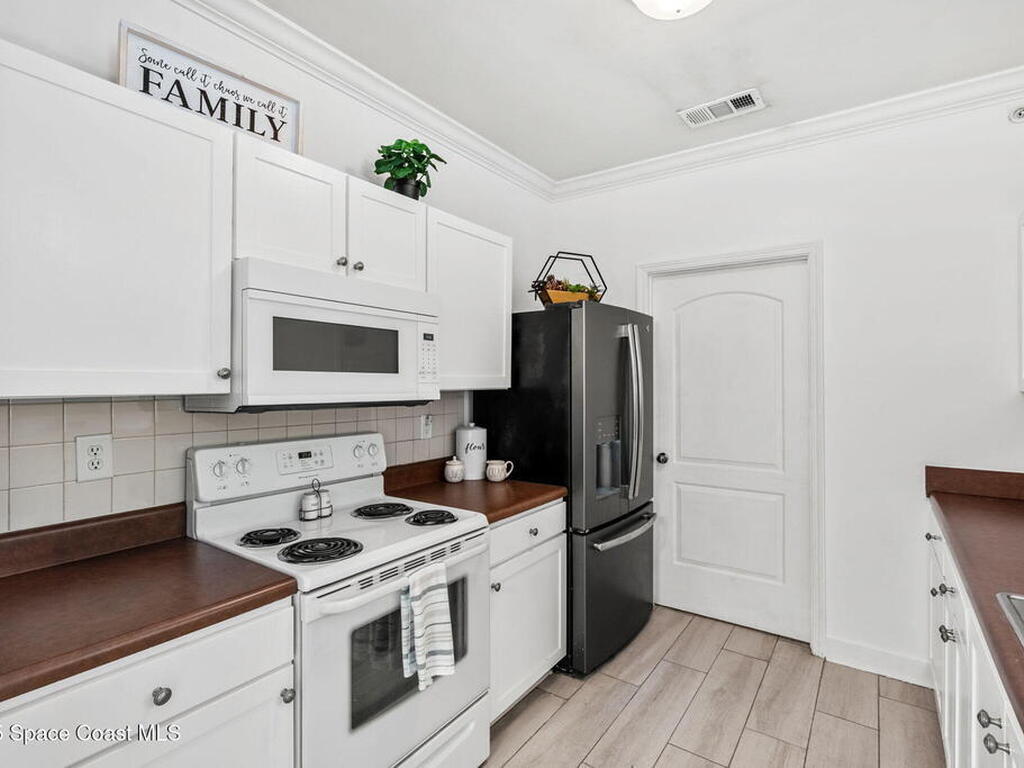 6461 Borasco Drive, Melbourne, FL 32940