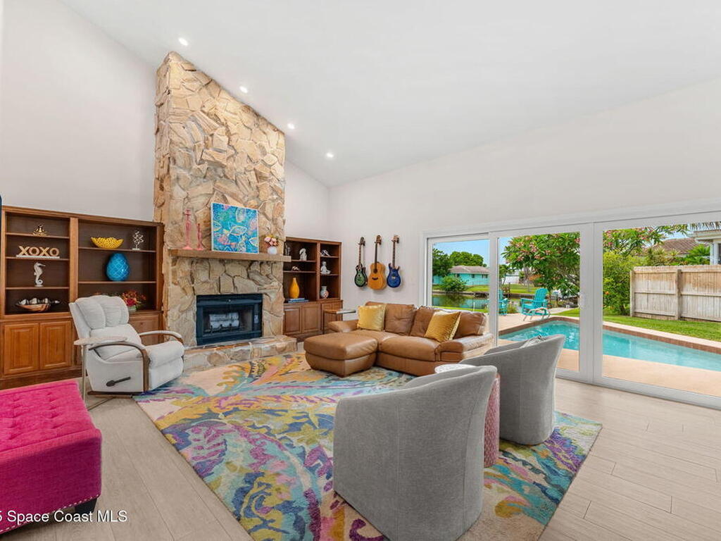 33 Yawl Drive, Cocoa Beach, FL 32931