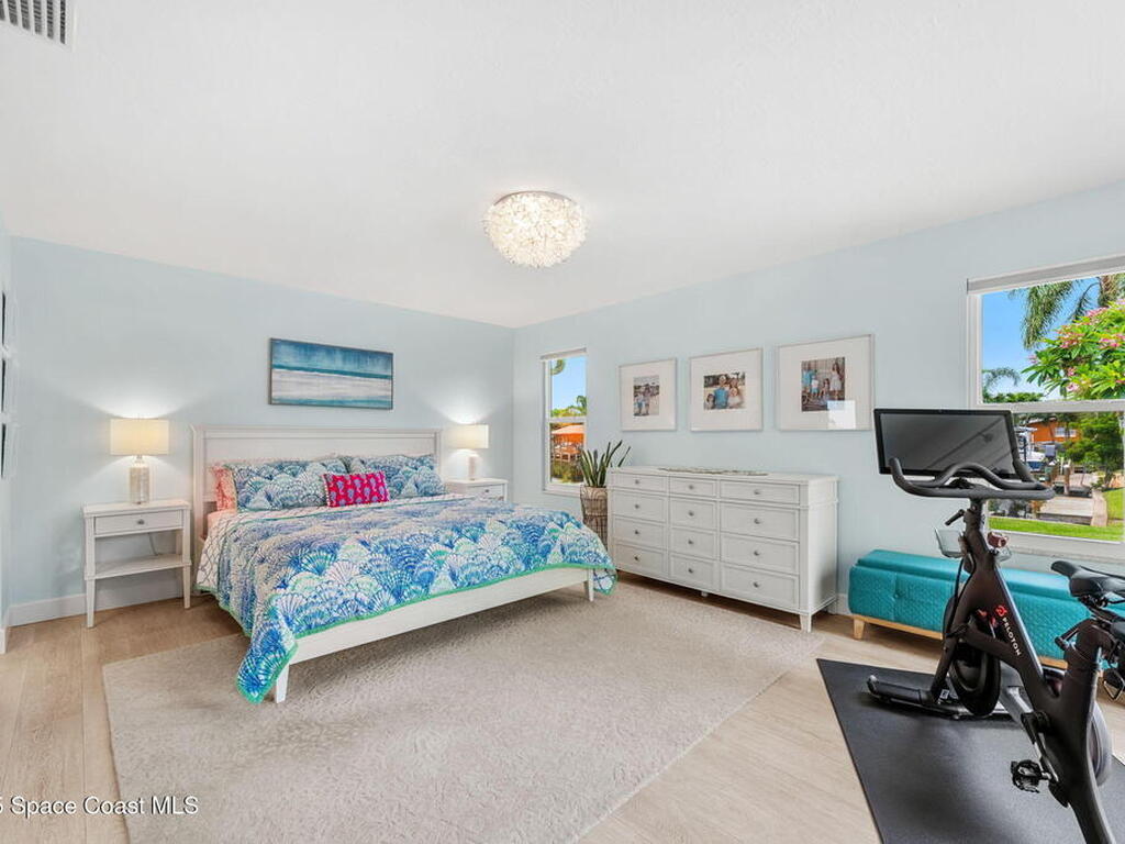 33 Yawl Drive, Cocoa Beach, FL 32931