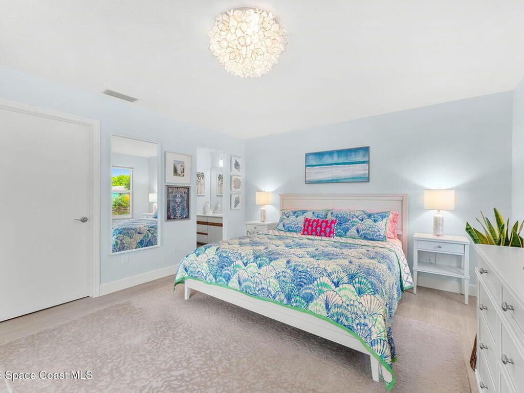 33 Yawl Drive, Cocoa Beach, FL 32931