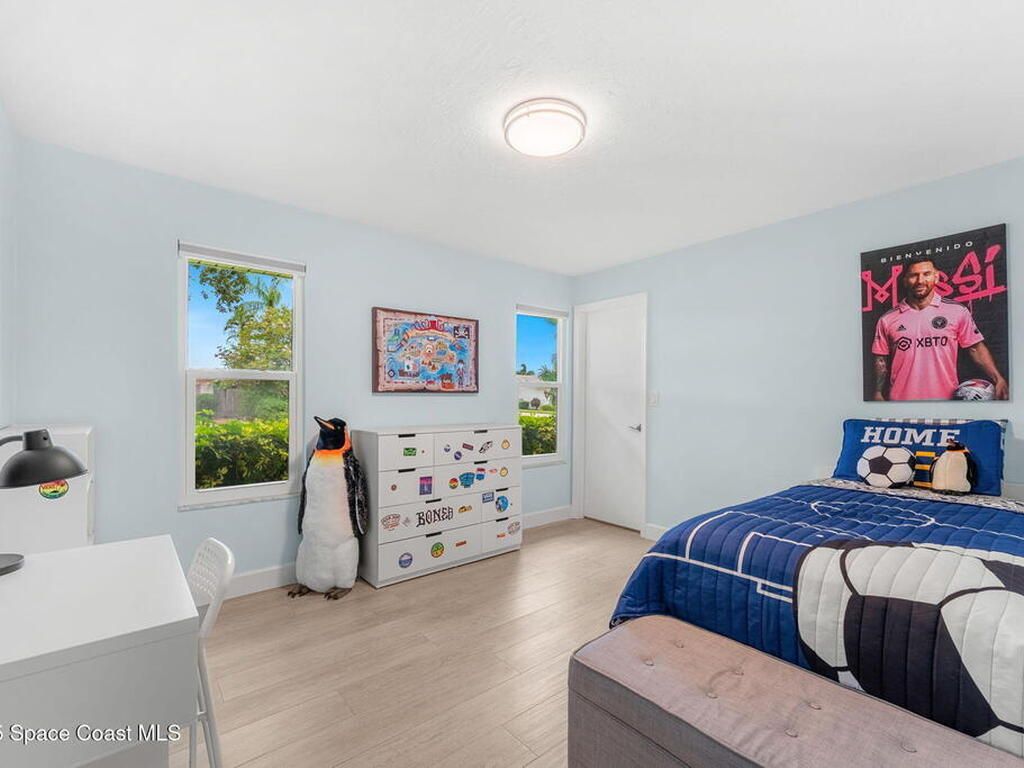 33 Yawl Drive, Cocoa Beach, FL 32931