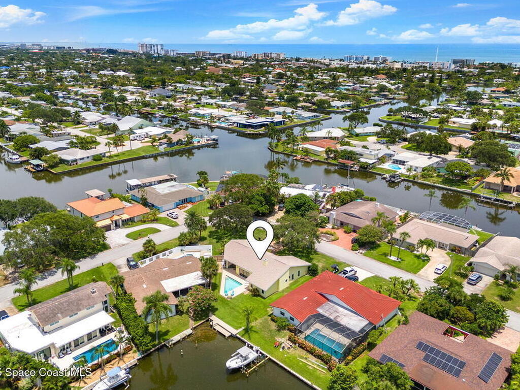 33 Yawl Drive, Cocoa Beach, FL 32931