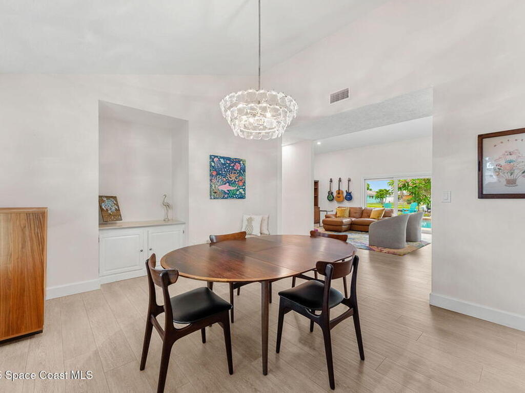 33 Yawl Drive, Cocoa Beach, FL 32931