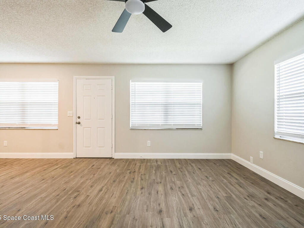 1811 Queen Palm Drive, Edgewater, FL 32132