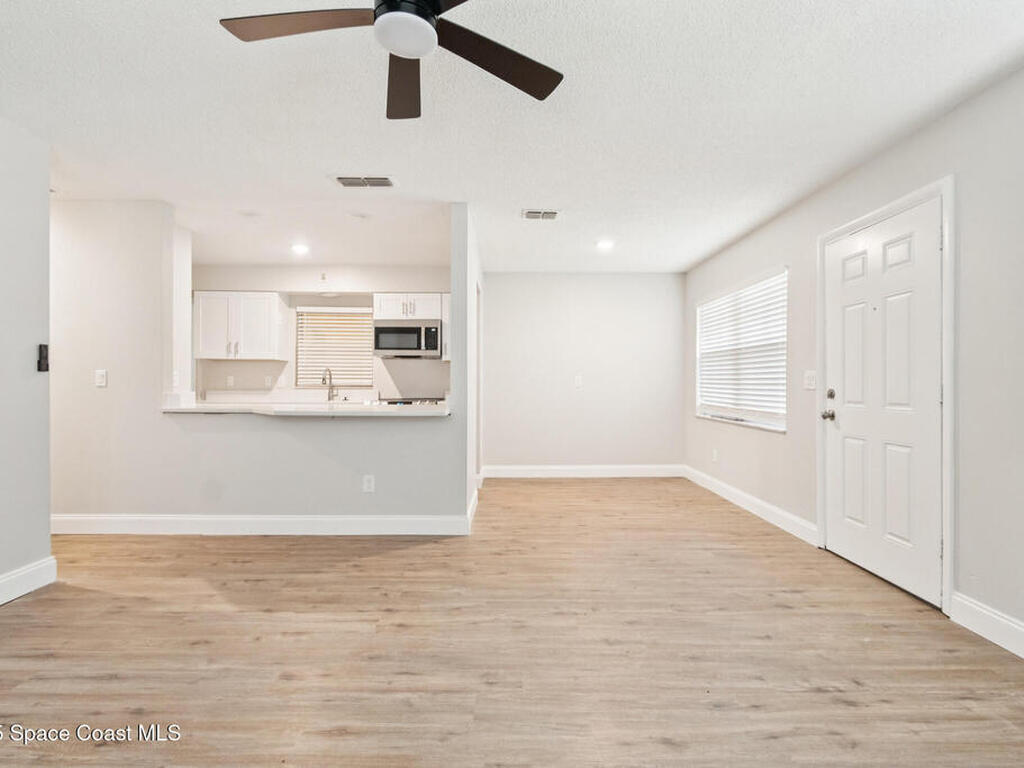 1811 Queen Palm Drive, Edgewater, FL 32132