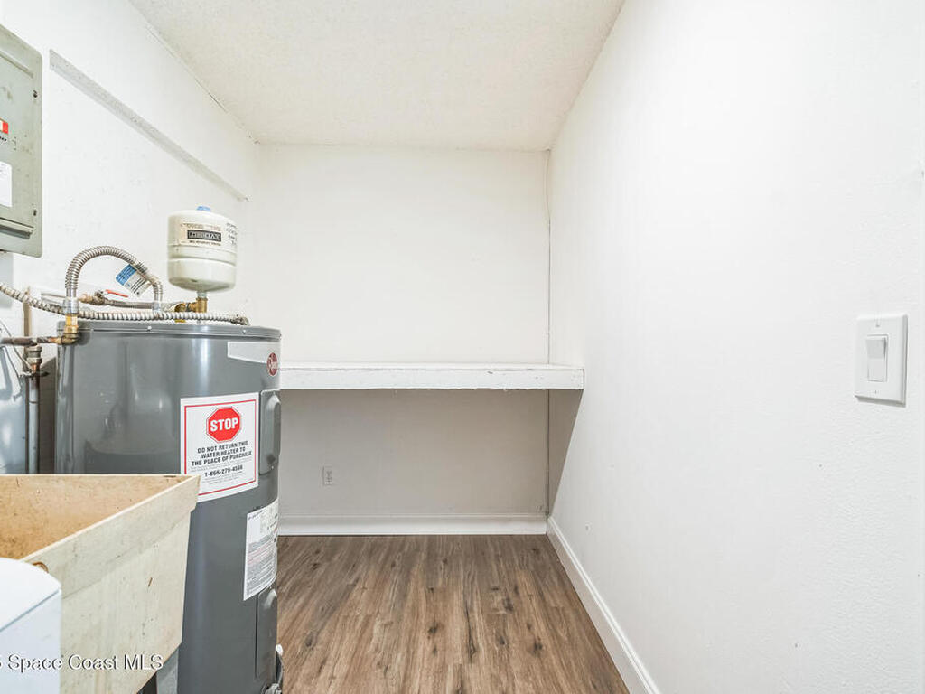 1811 Queen Palm Drive, Edgewater, FL 32132